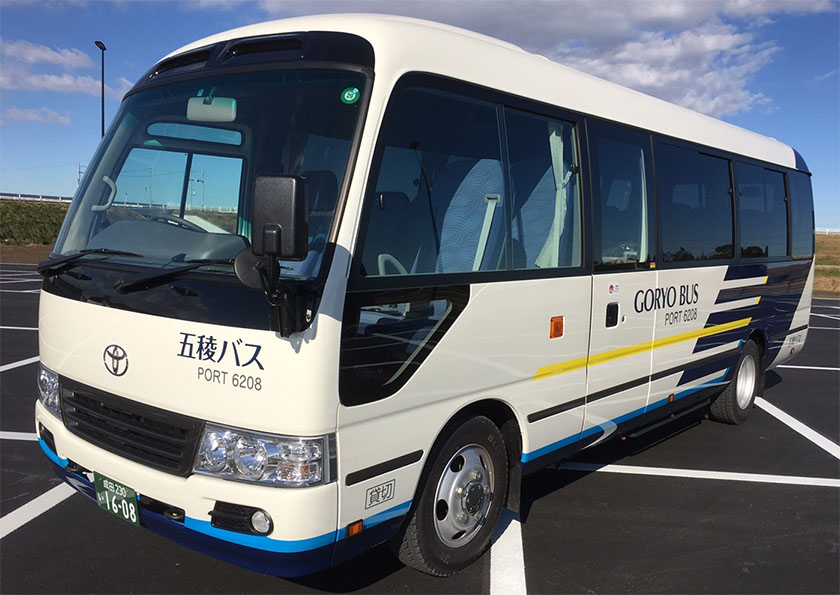 マイクロバス（荷室スペース装備車両）